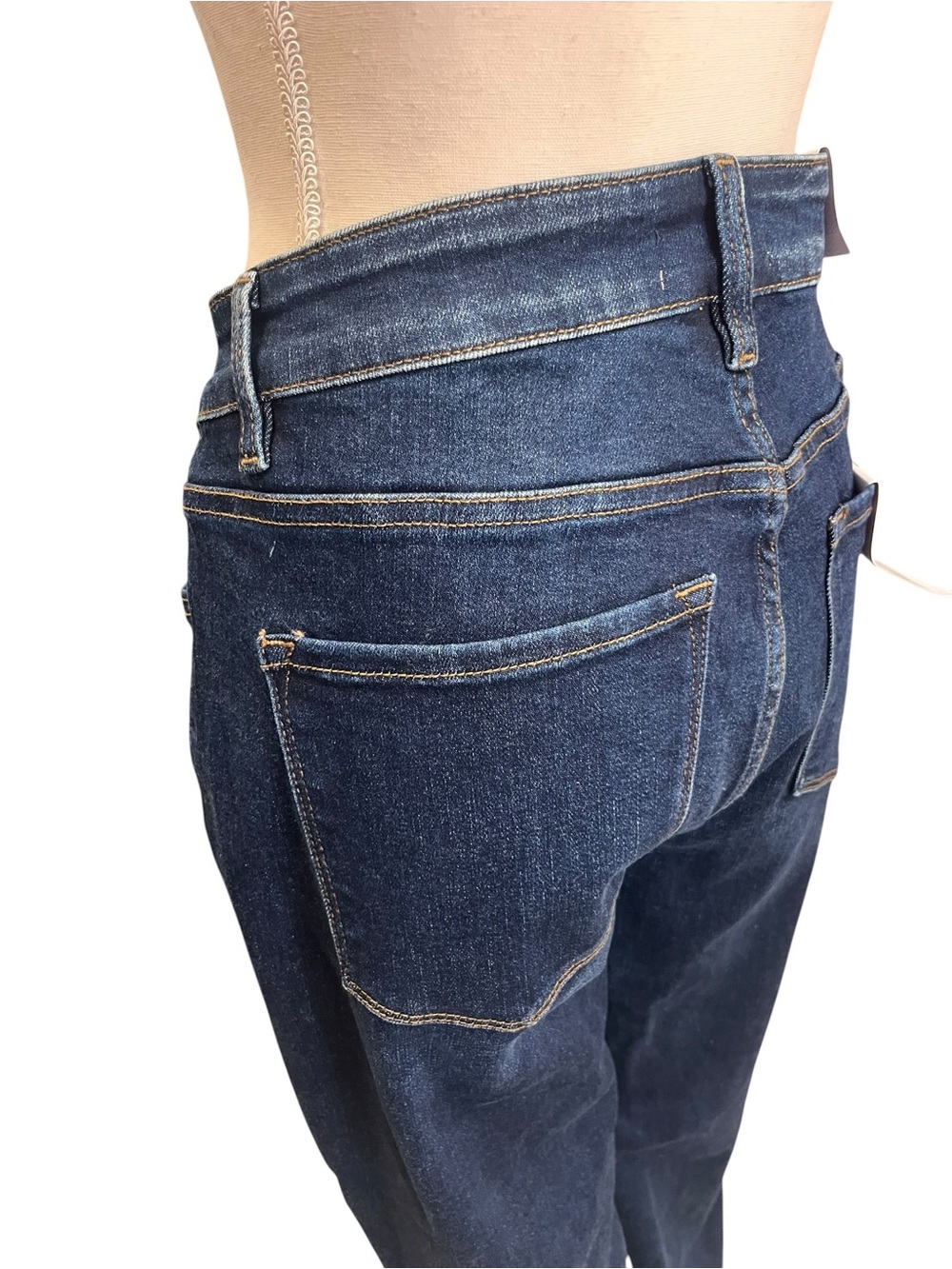 Vervet Bella High Rise Crop Flare Jeans Women’s 14 Dark Wash Raw Hem NWT - Picture 6 of 13